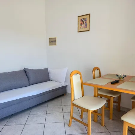 Iko Apartamento Omiš