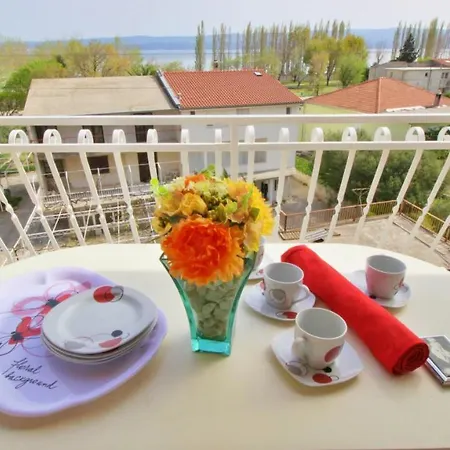 Apartamento Iko Omiš