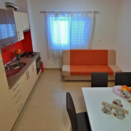 Apartamento Iko Omiš