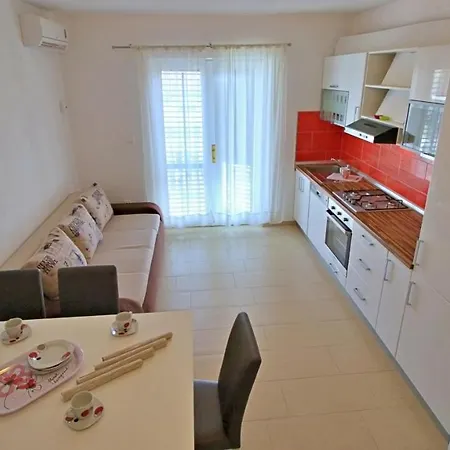 Iko Apartamento Omiš