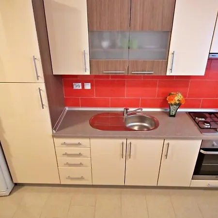 Iko Apartamento Omiš