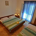 Iko Omiš