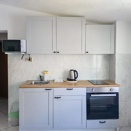 Iko Apartment Omis